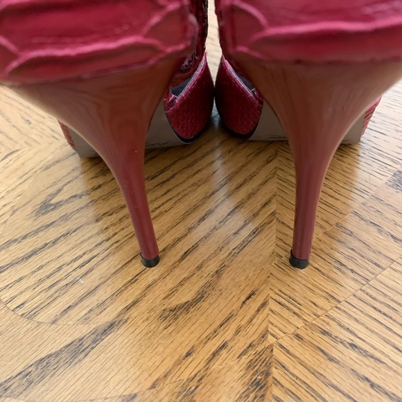 Red Snakeskin Heels - Picture 8 of 10